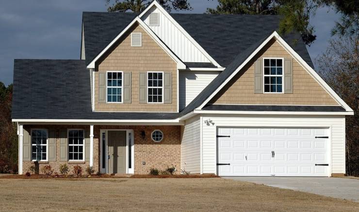 3 Ways A Garage Door Can Boost Your Home’s Value
