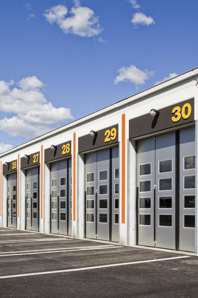 commercial garage