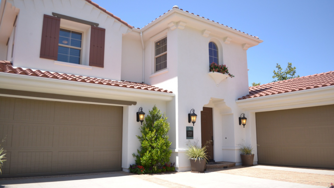 Carriage House Doors vs. Traditional Garage Doors