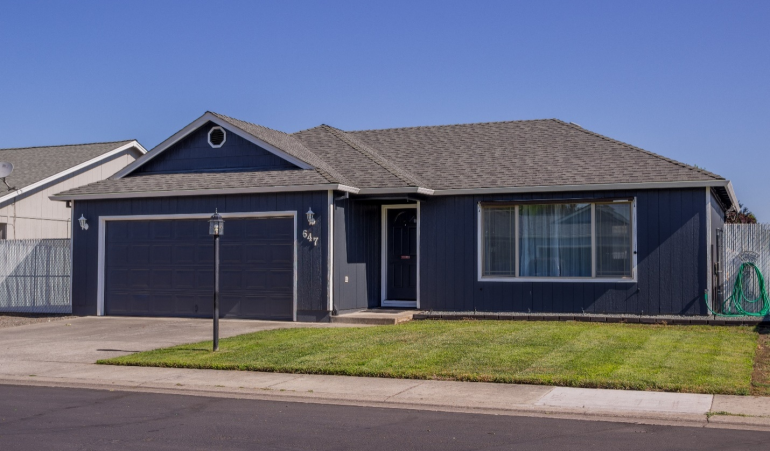 Garage Door Repairs That Professionals Can Help With