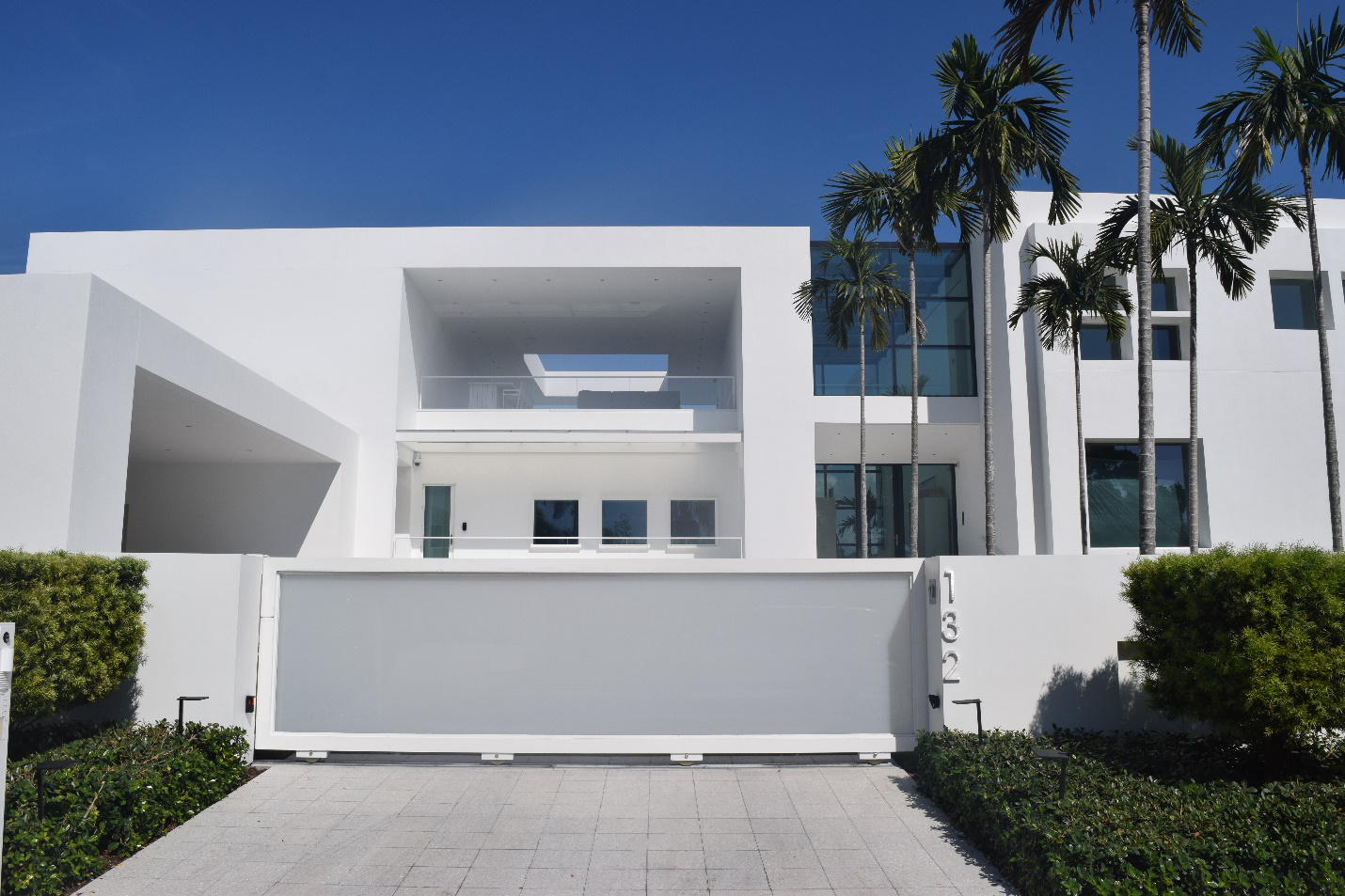 the garage door of a modern house